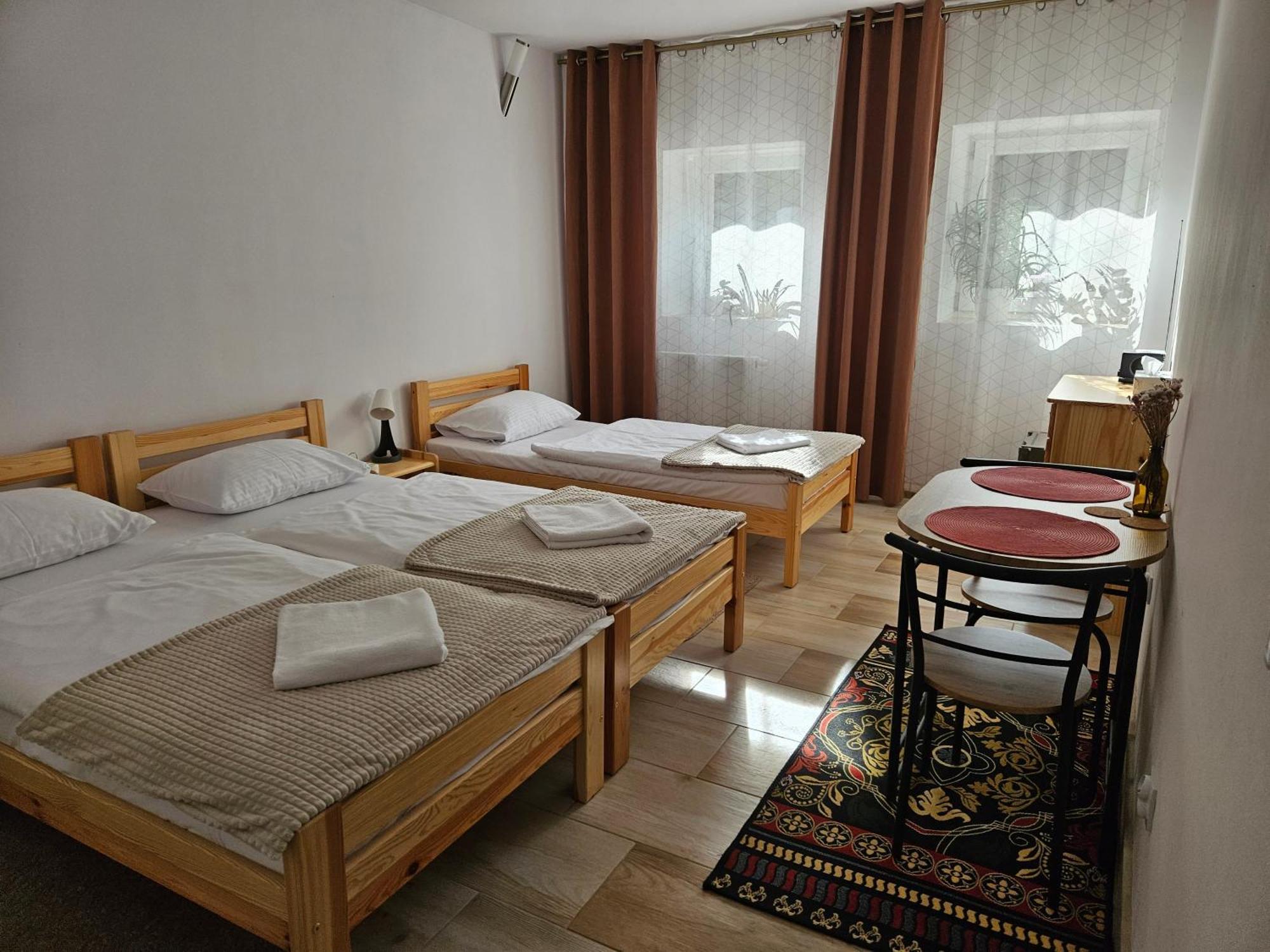 Noclegi U Przewodnikow - Zwiedzaczek Lubawka Cameră foto